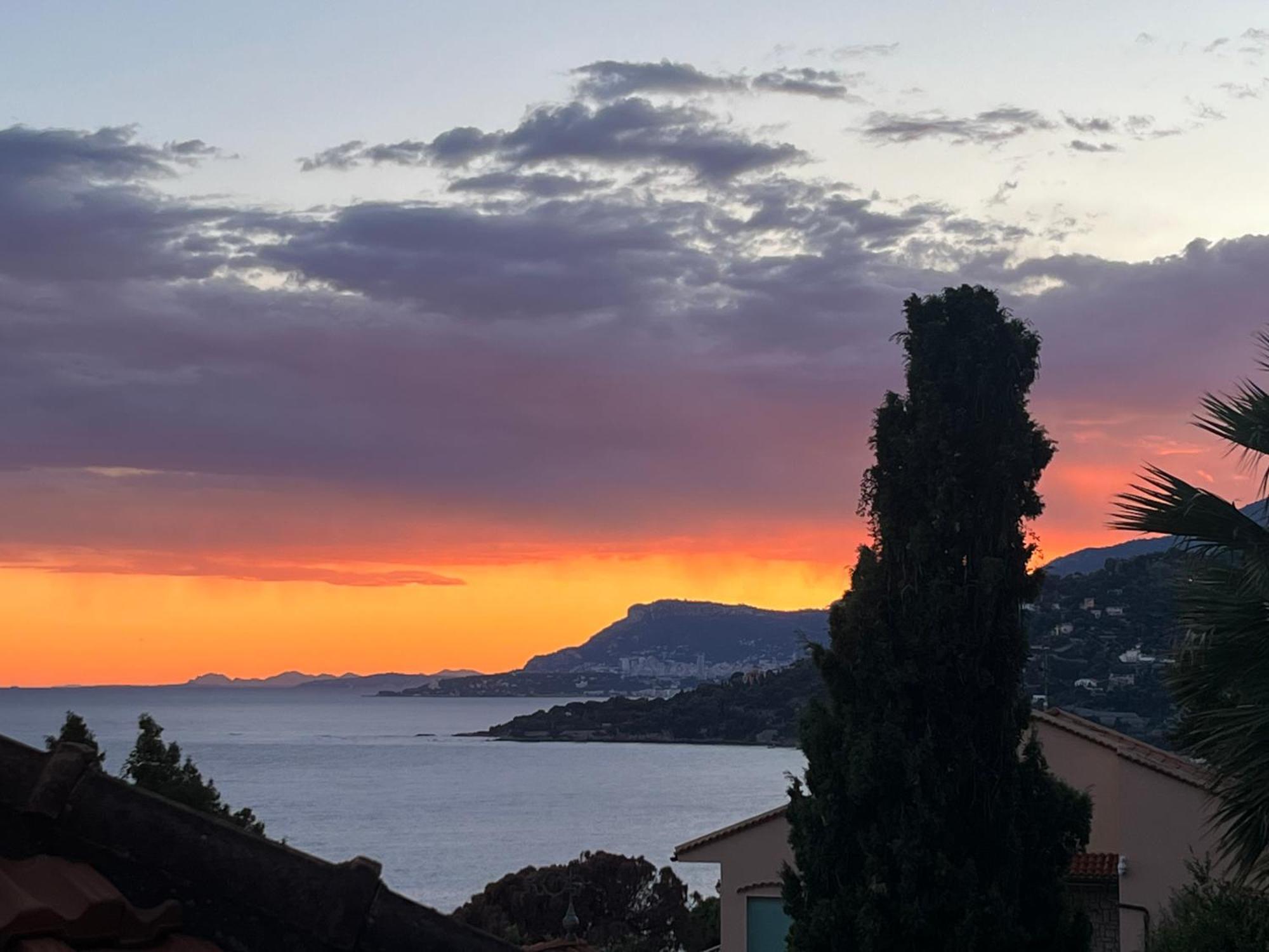 Vila Casa Monnalisa - Calandre Sabbie Oro Ventimiglia Exteriér fotografie
